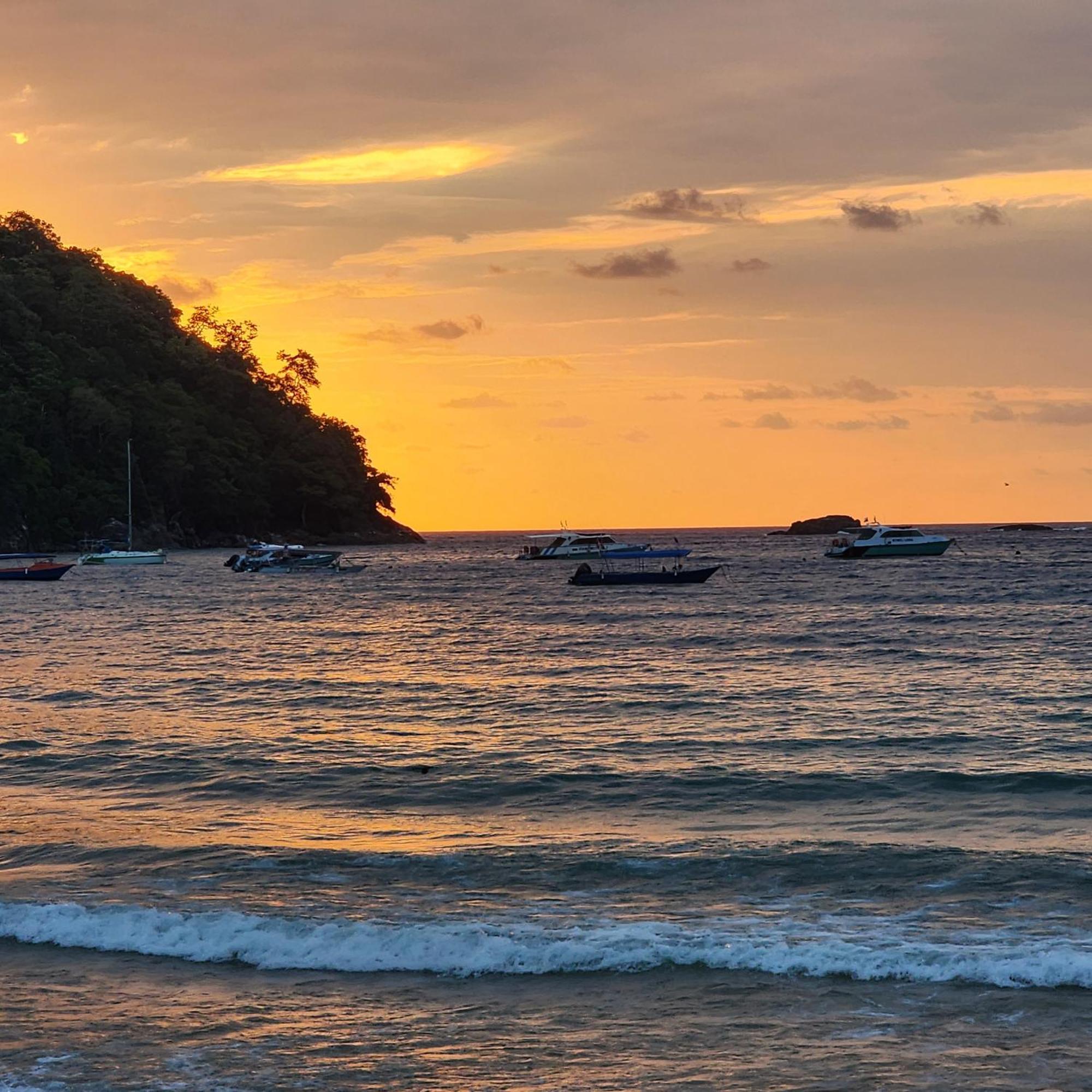 Вилла Permai Chalet Tioman Kampong Juara Экстерьер фото