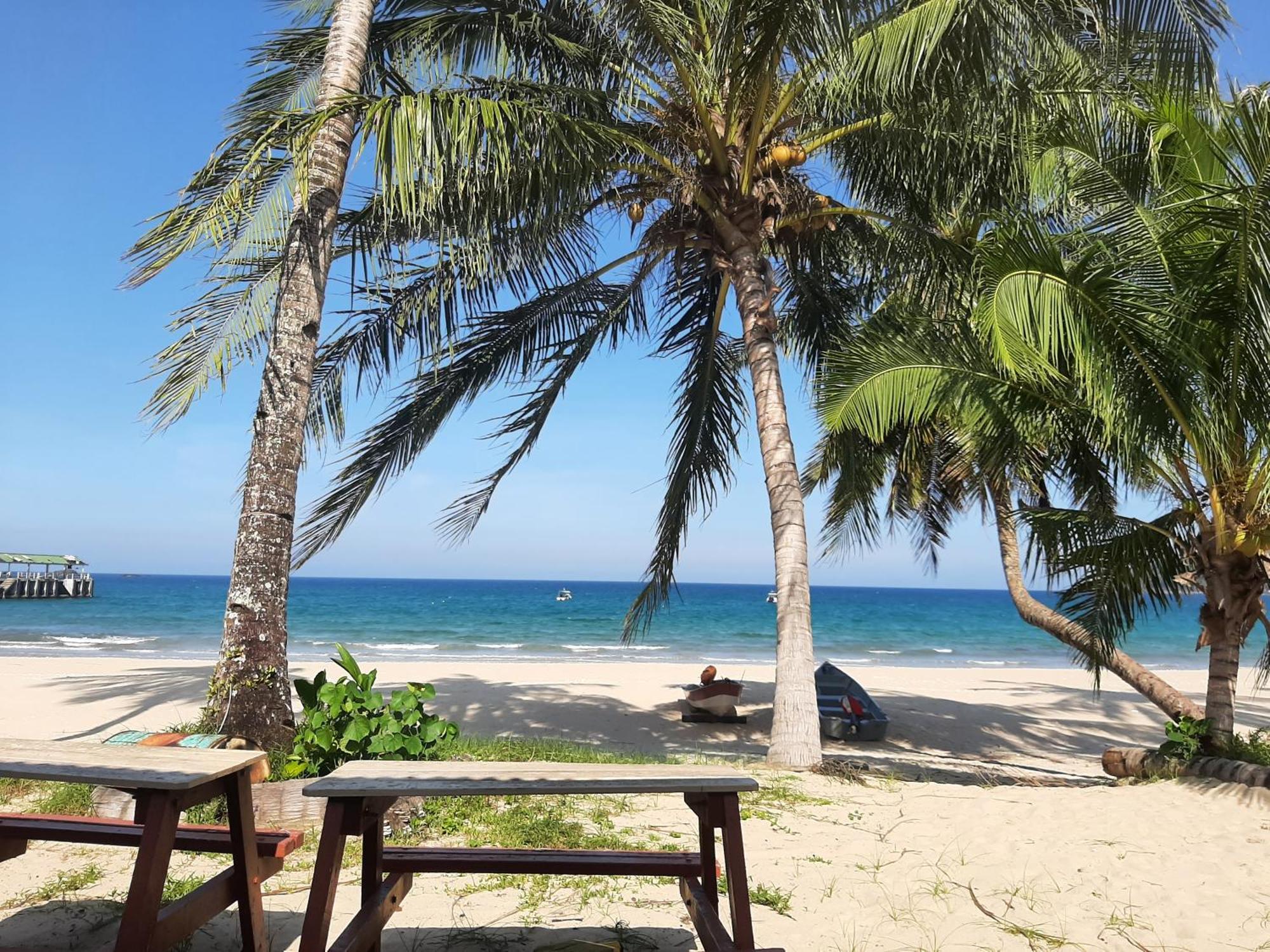 Вилла Permai Chalet Tioman Kampong Juara Экстерьер фото