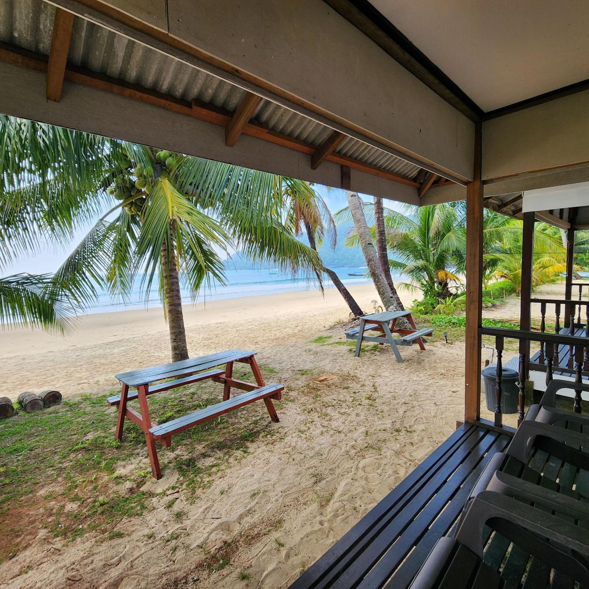 Вилла Permai Chalet Tioman Kampong Juara Экстерьер фото